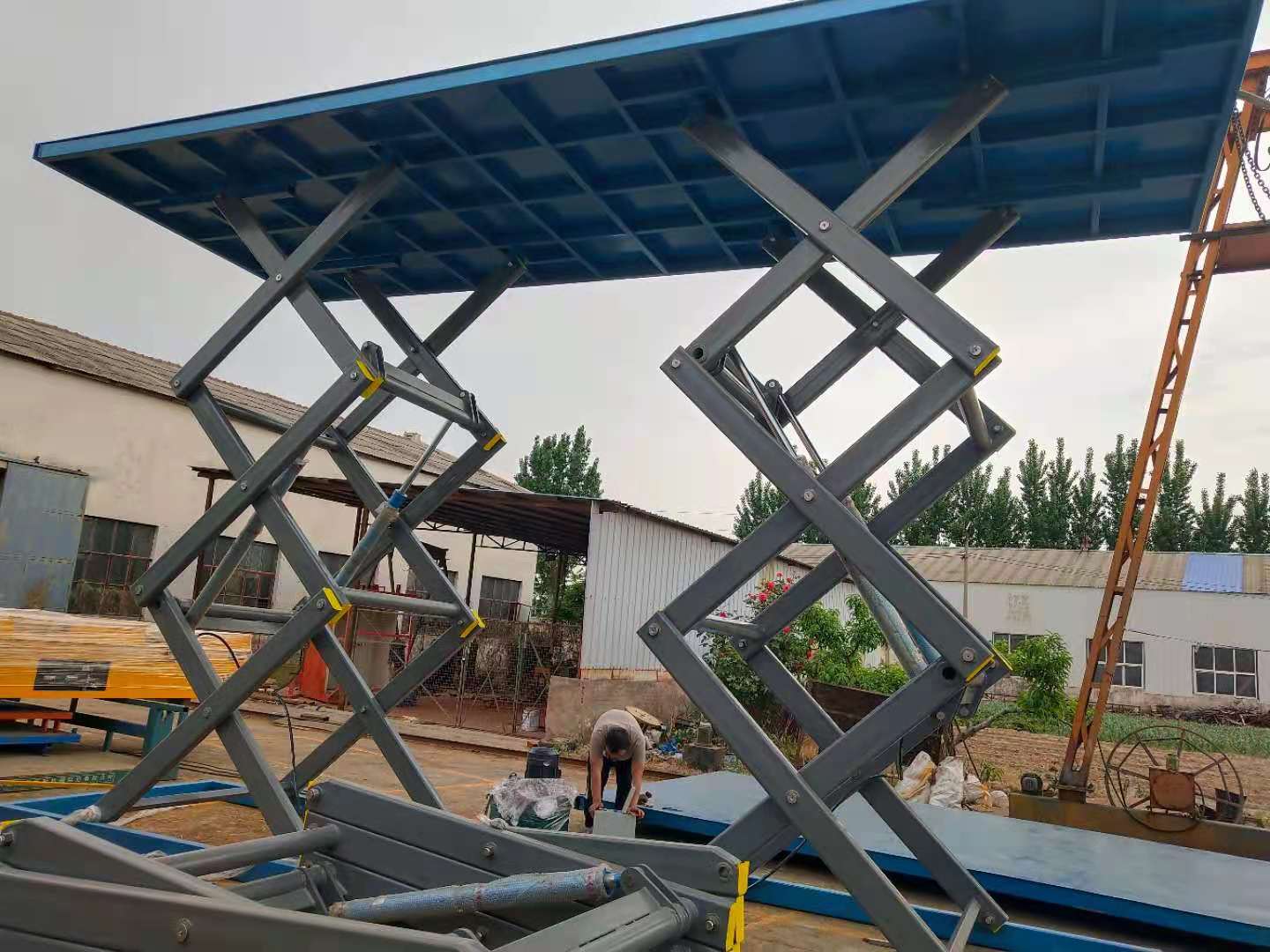 固定剪叉式液压升降作业开云（中国）
